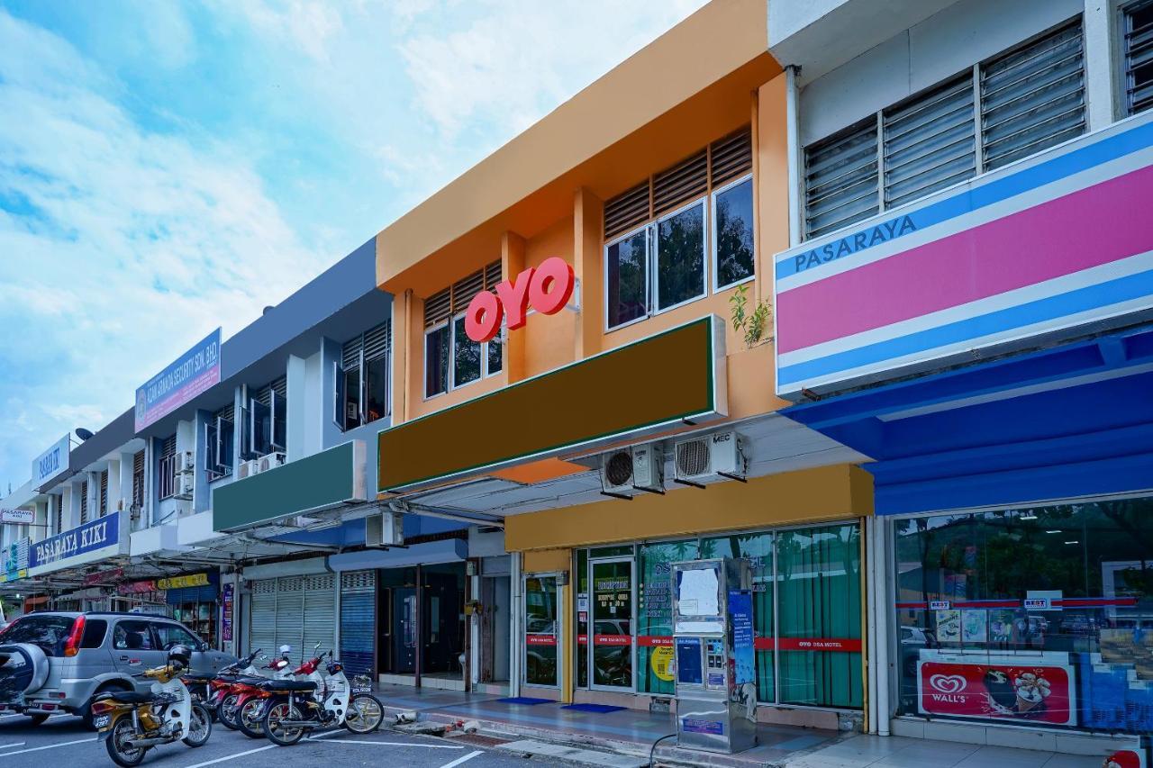 Oyo 89850 Mutiara Motel Куах Экстерьер фото